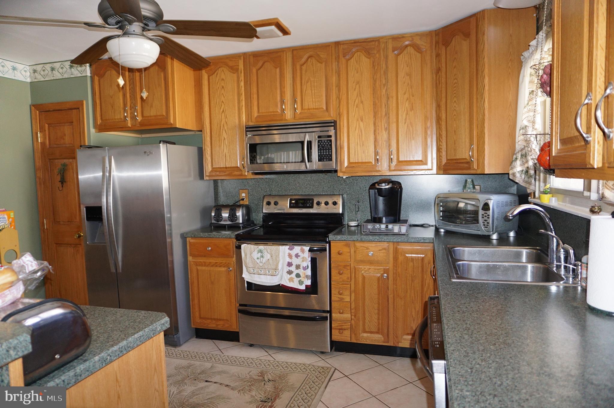 604 South Brownleaf Road Newark, DE 19713 - Photo 10 of 24 Kitchen with tile flooring