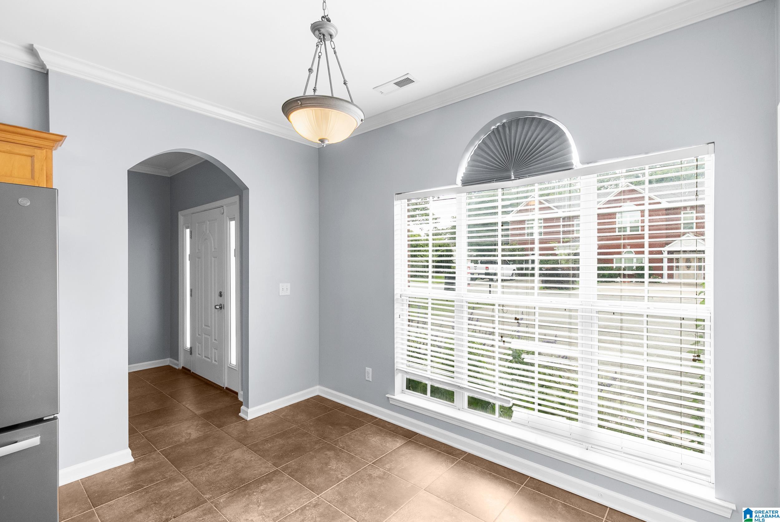 173 Canyon Trail Pelham, AL 35124 - Photo 4 of 29