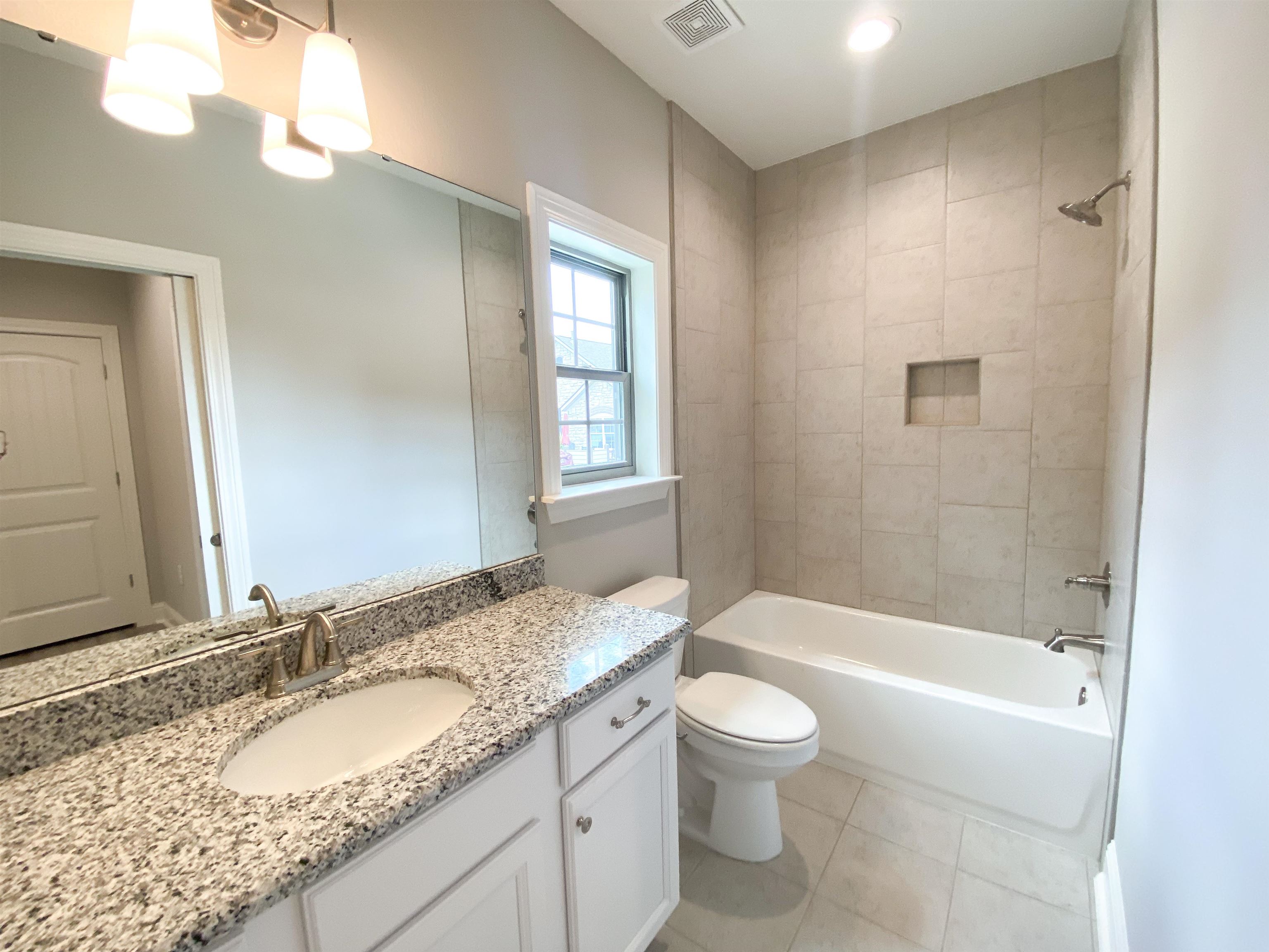 202 Holmes Avenue, Unit 202 Foley, AL 36535 - Photo 11 of 13