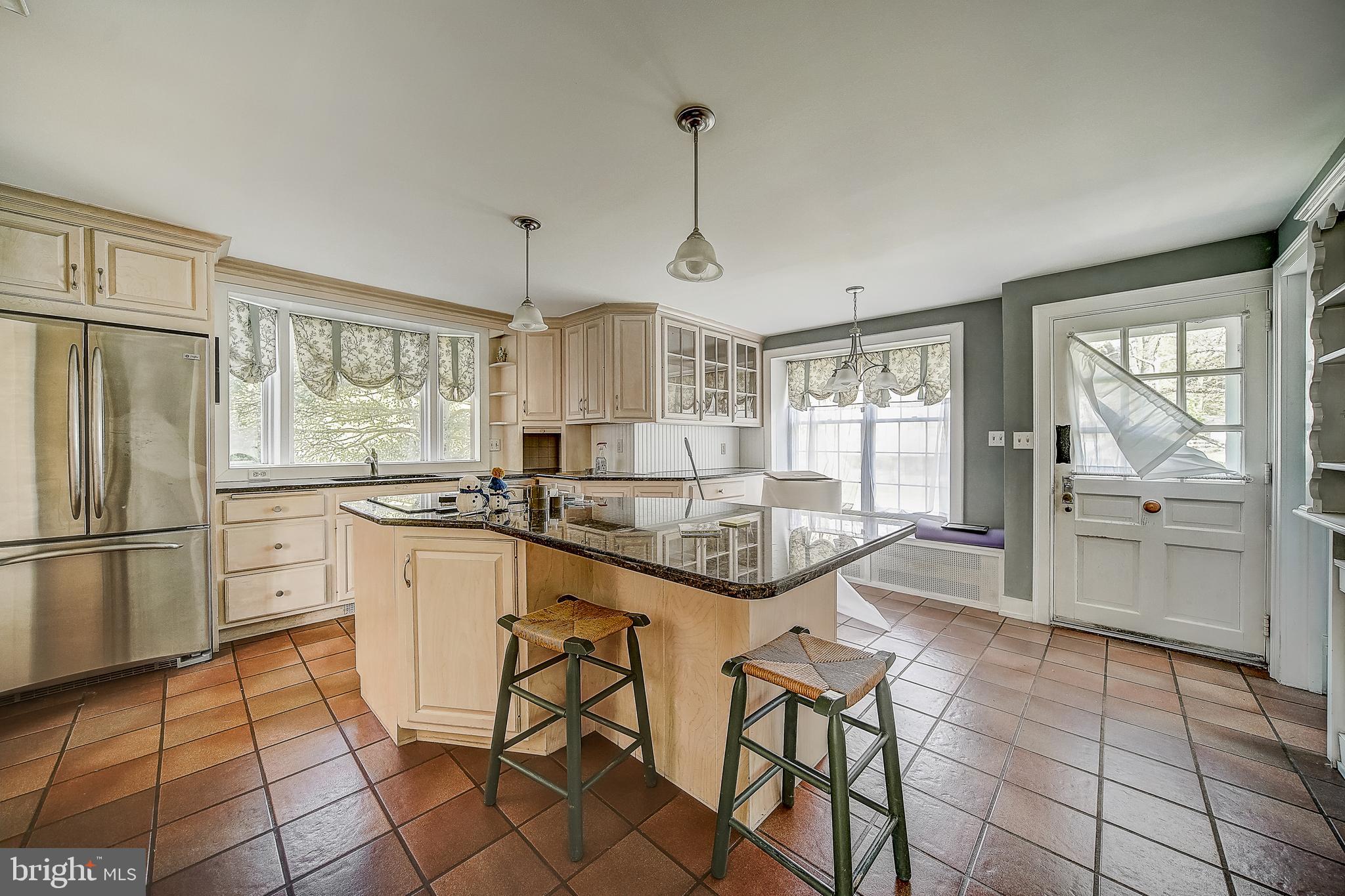 509 Shelbourne Road Reading, PA 19606 - Photo 11 of 35 Gallery Image 11