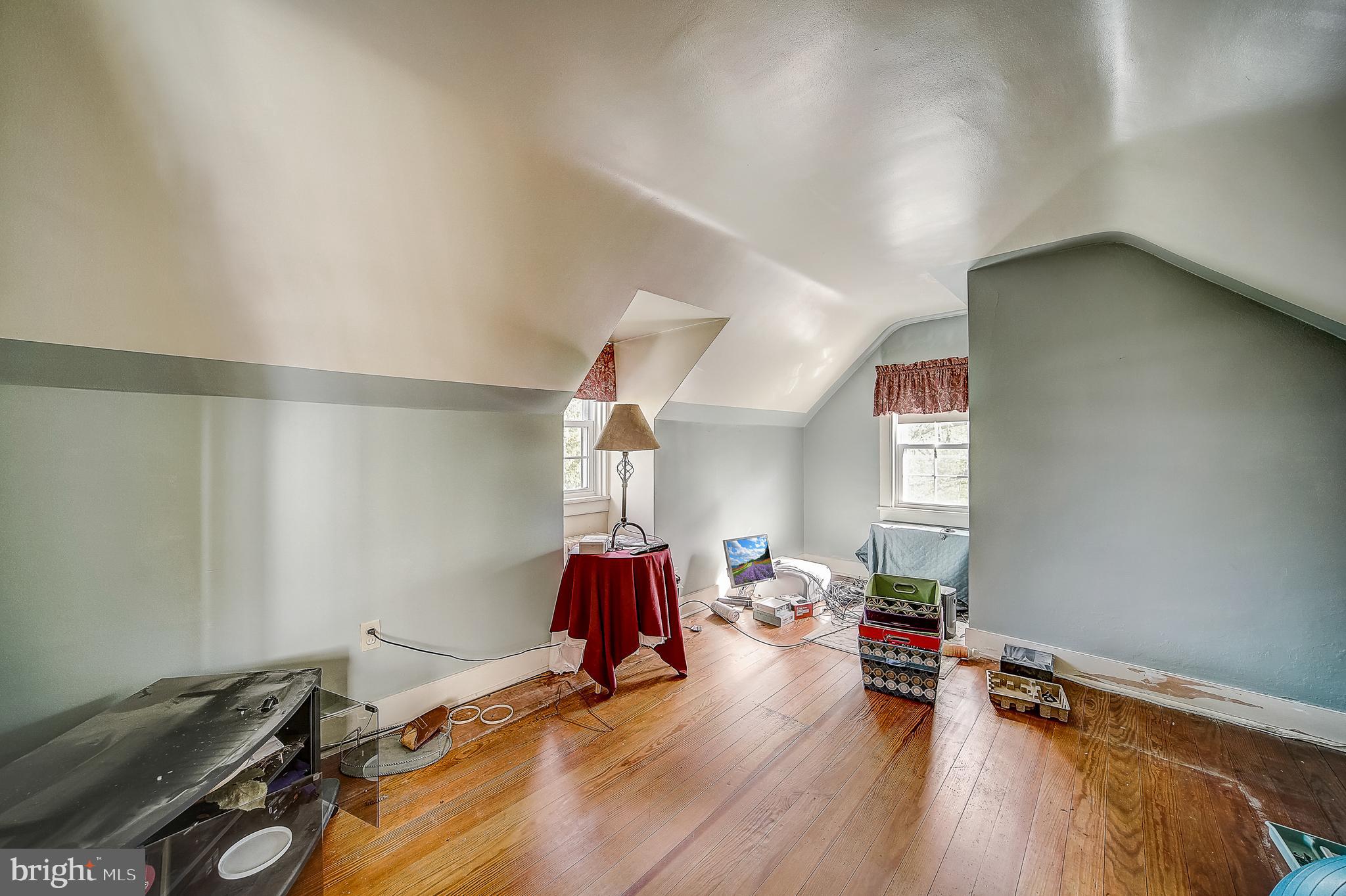 509 Shelbourne Road Reading, PA 19606 - Photo 29 of 35 Gallery Image 29