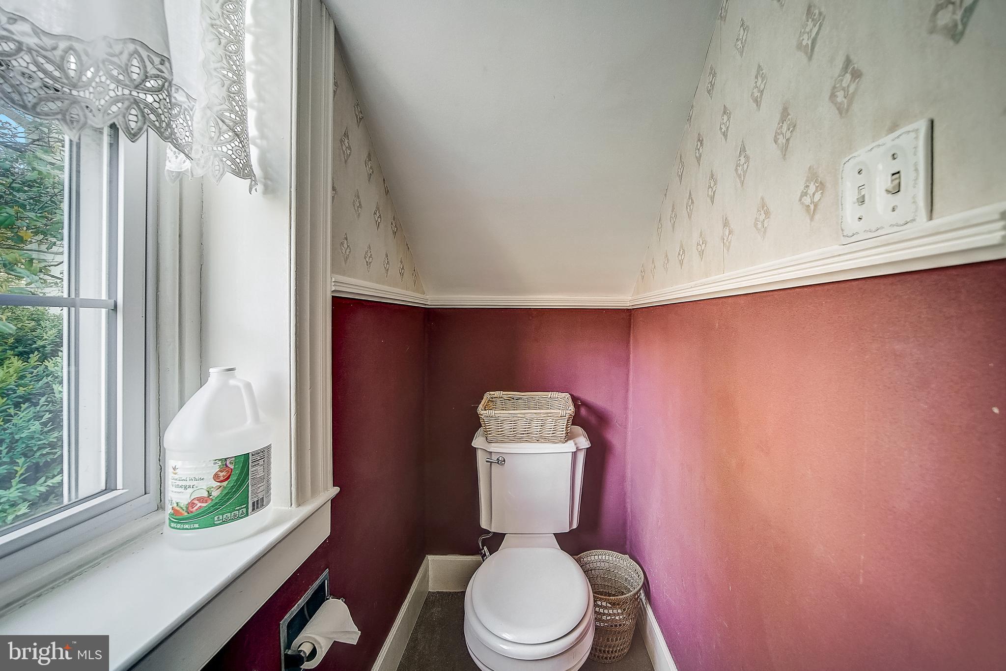 509 Shelbourne Road Reading, PA 19606 - Photo 8 of 35 Gallery Image 8
