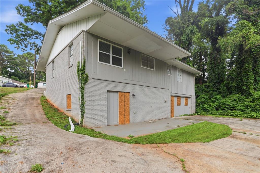 2370 Tiffany Circle Decatur, GA 30035 - Photo 34 of 39