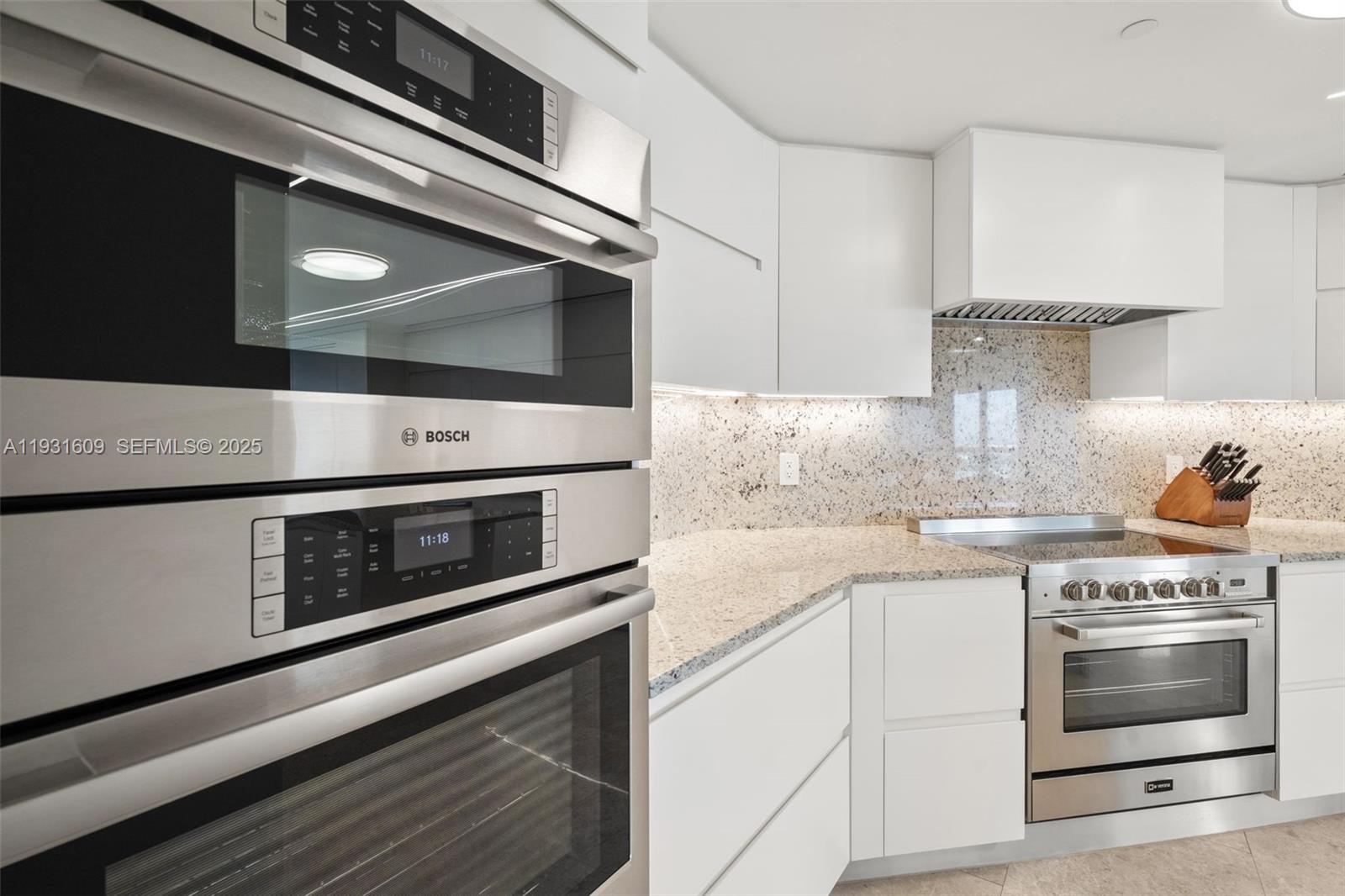 1643 Brickell Avenue, Unit 4102 Miami, FL 33129 - Photo 16 of 49 Kitchen with new appliances