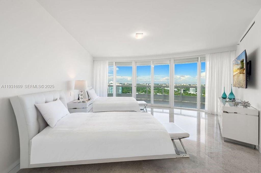 1643 Brickell Avenue, Unit 4102 Miami, FL 33129 - Photo 31 of 49 Ensuite Bedroom #2