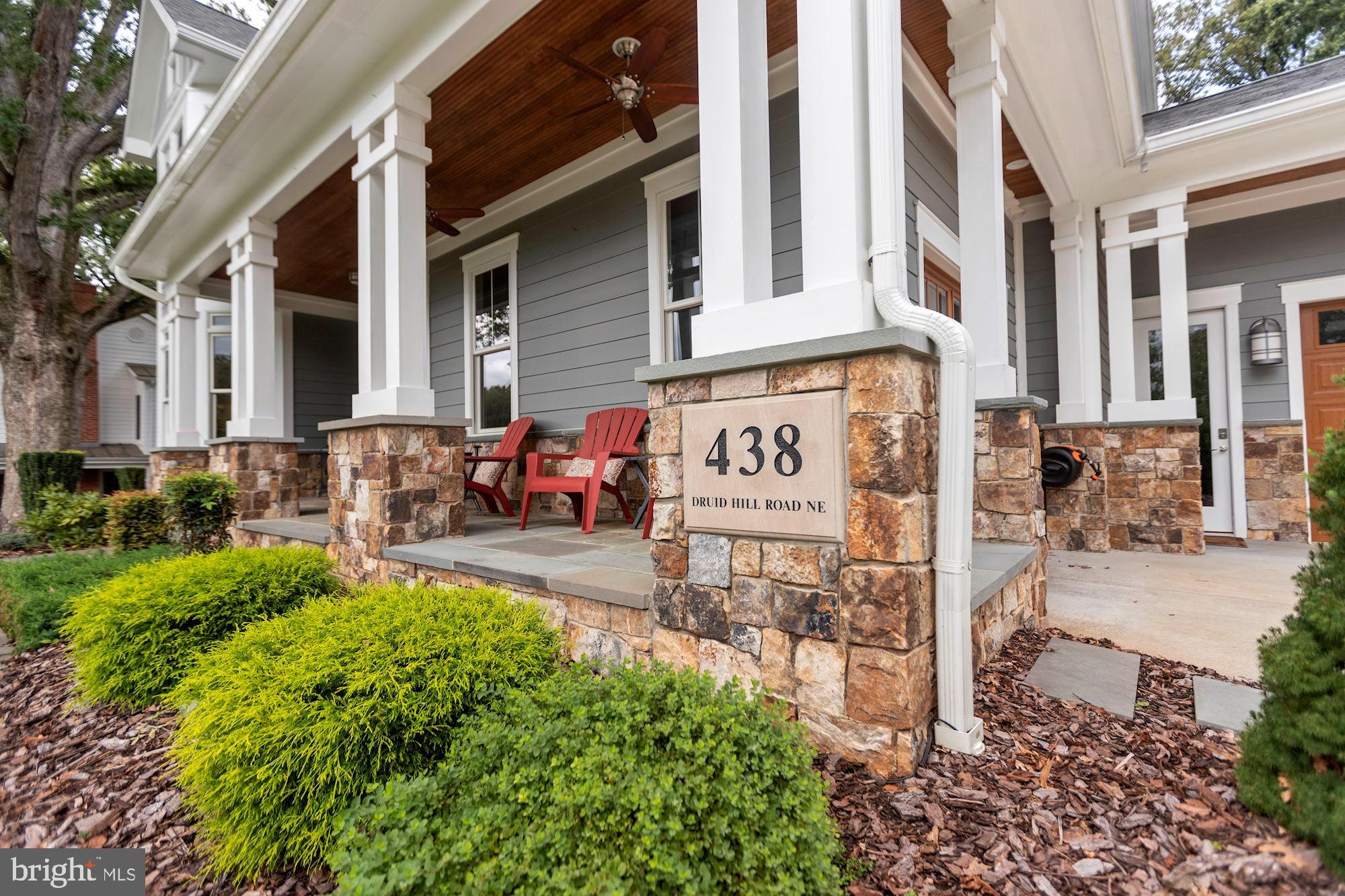 438 Druid Hill Road Northeast Vienna, VA 22180 - Photo 5 of 82