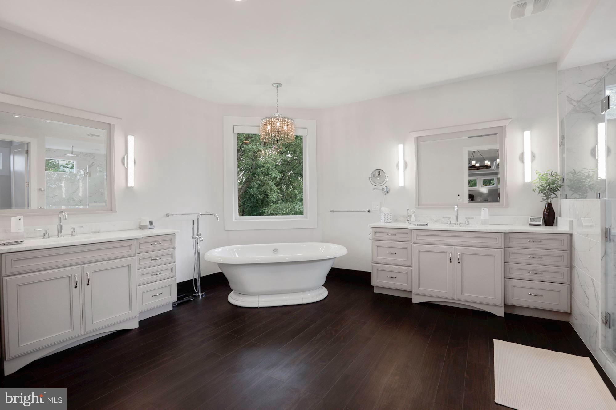 438 Druid Hill Road Northeast Vienna, VA 22180 - Photo 65 of 82