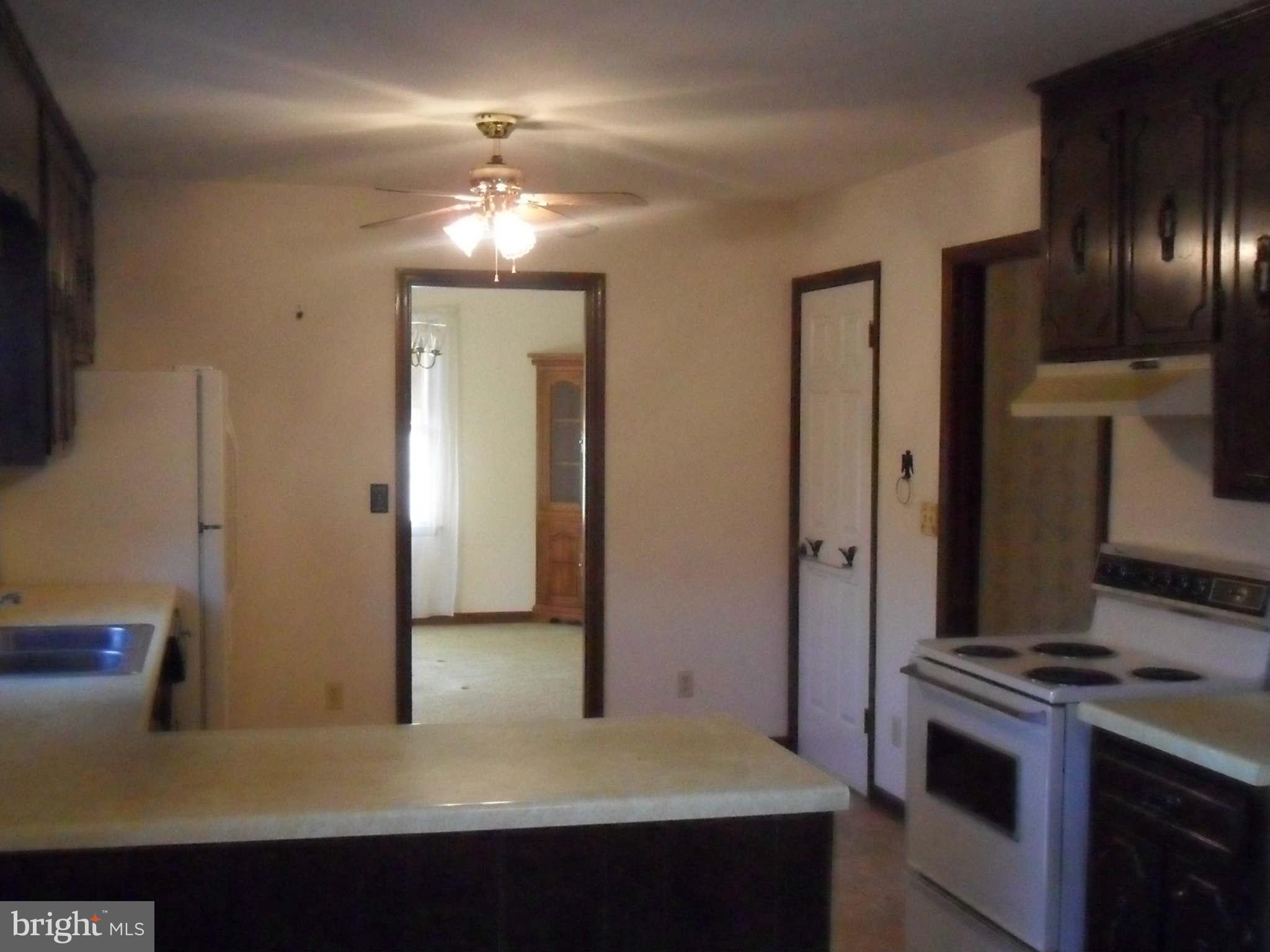 21297 Jacobs Ford Road Lignum, VA 22726 - Photo 12 of 26 view of kitchen and dining rm from family rm