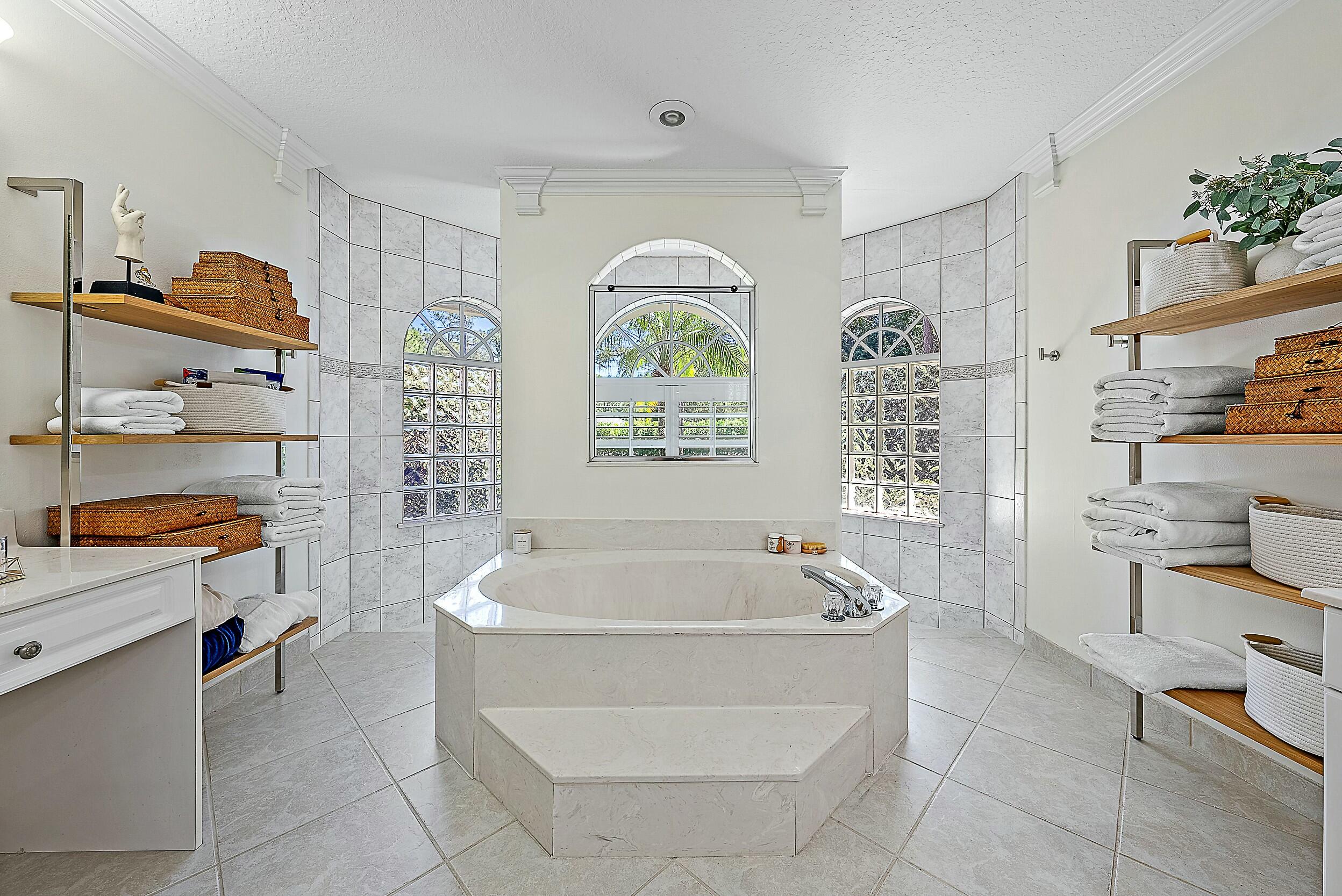 15415 Alexander Run Jupiter, FL 33478 - Photo 17 of 38 Master with Dual Sinks & Water Closet