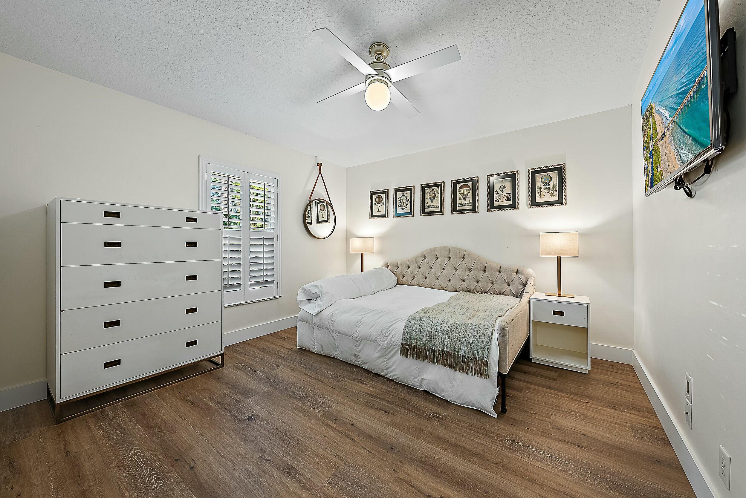 15415 Alexander Run Jupiter, FL 33478 - Photo 19 of 38 Guest Room