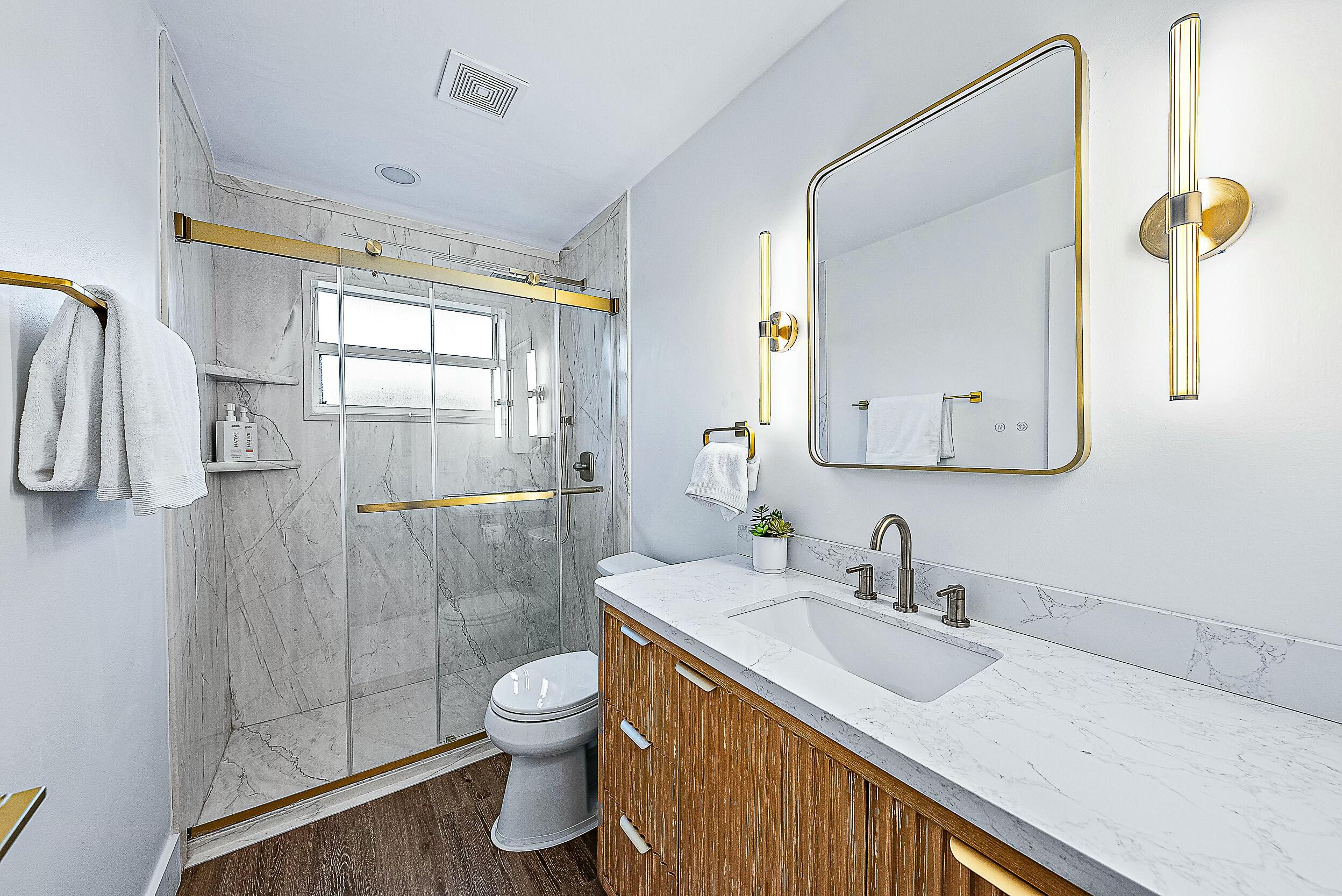 15415 Alexander Run Jupiter, FL 33478 - Photo 20 of 38 Renovated Guest Bathroom