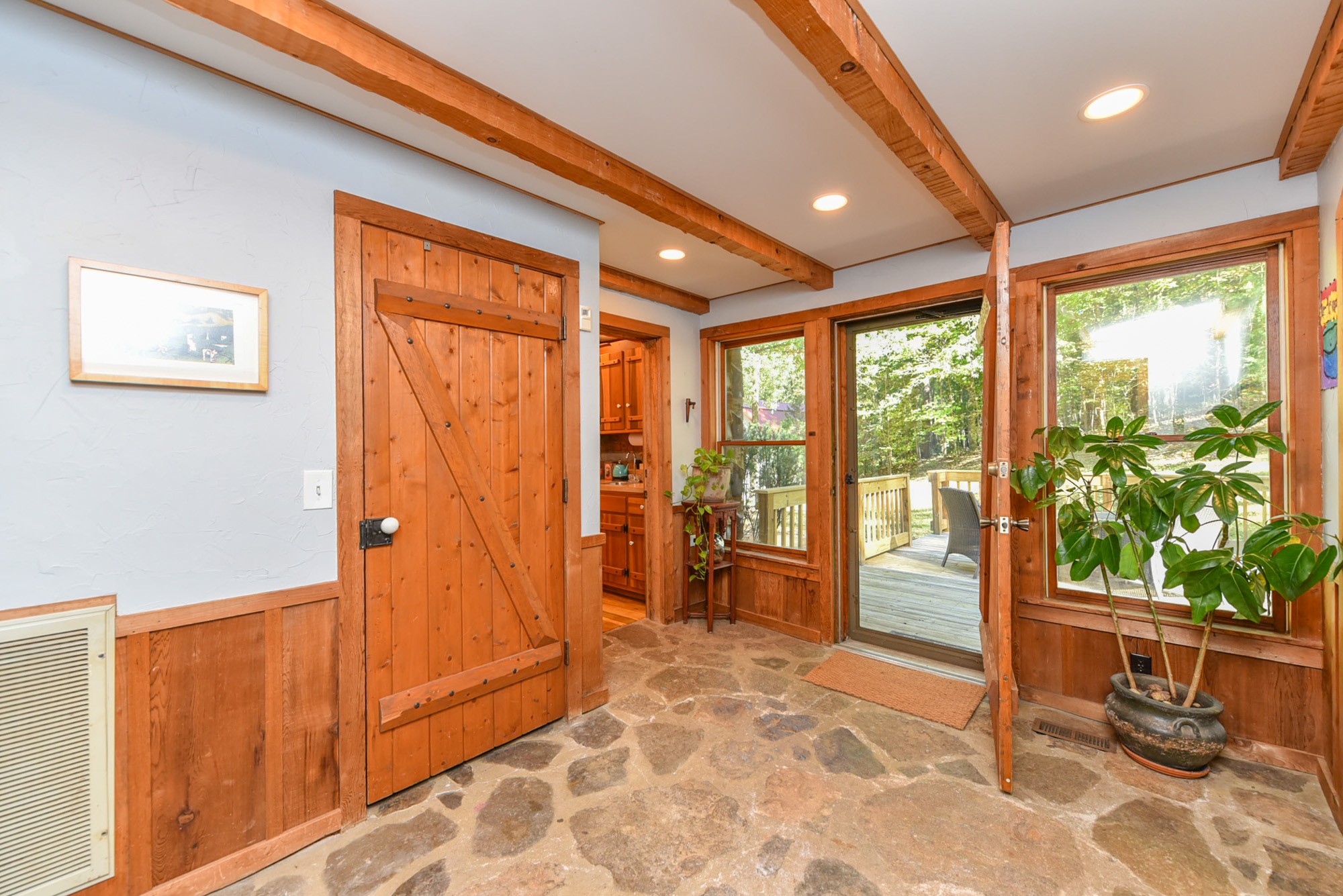 1630 Center Point Road Hendersonville, TN 37075 - Photo 17 of 46 a very nice looking room with a large window