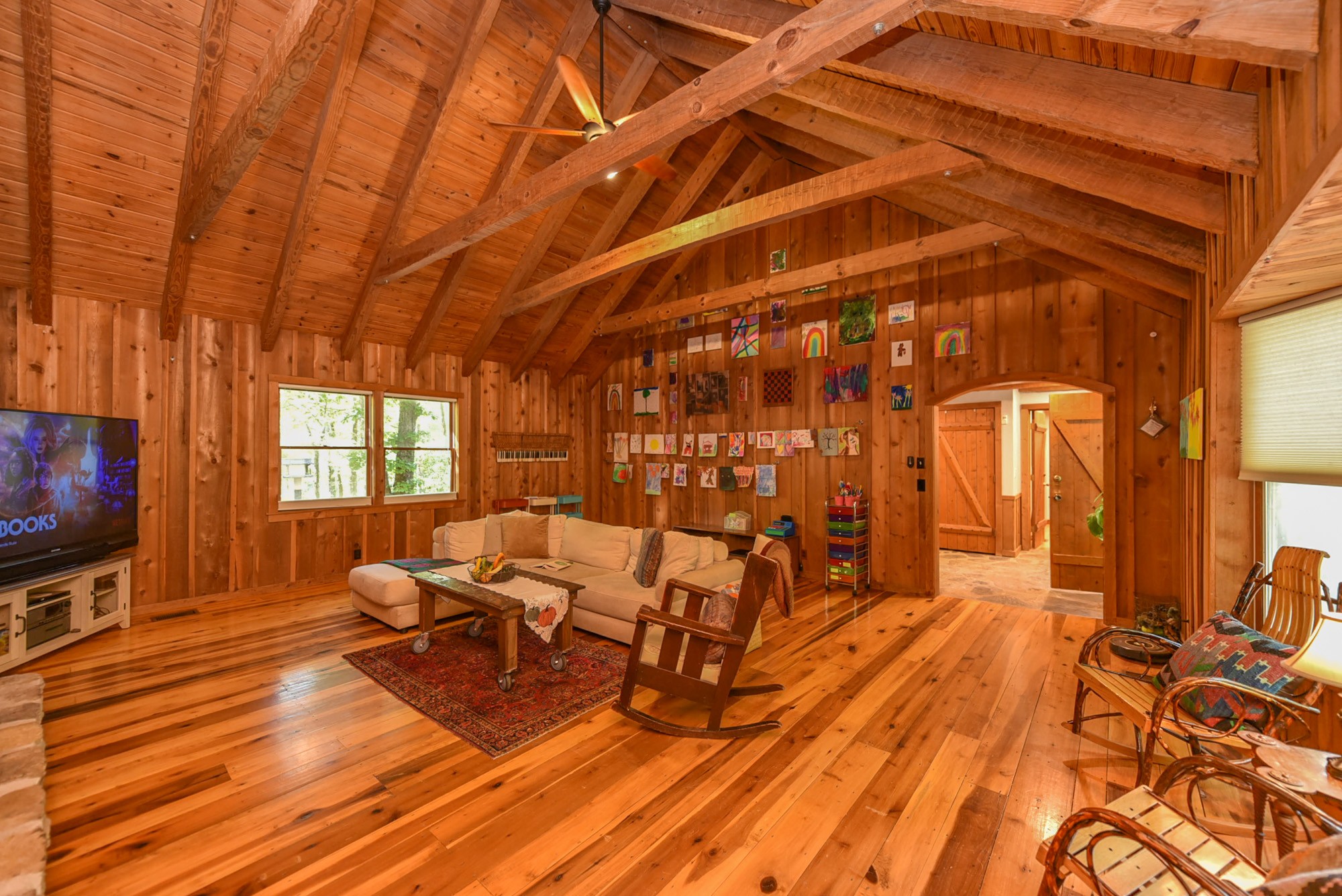 1630 Center Point Road Hendersonville, TN 37075 - Photo 21 of 46 a living room with patio furniture and a flat screen tv