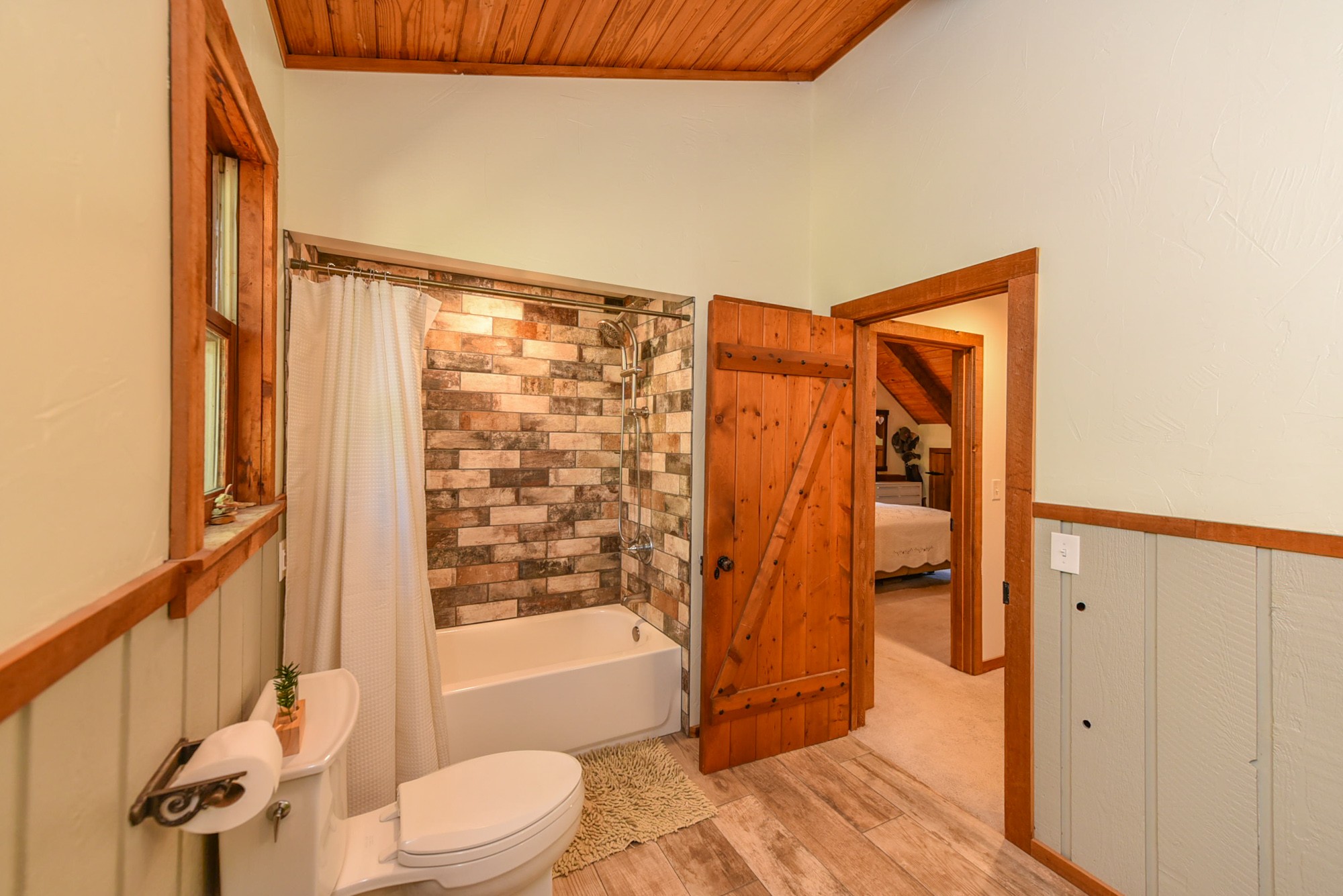 1630 Center Point Road Hendersonville, TN 37075 - Photo 31 of 46 a bathroom with a toilet and a shower