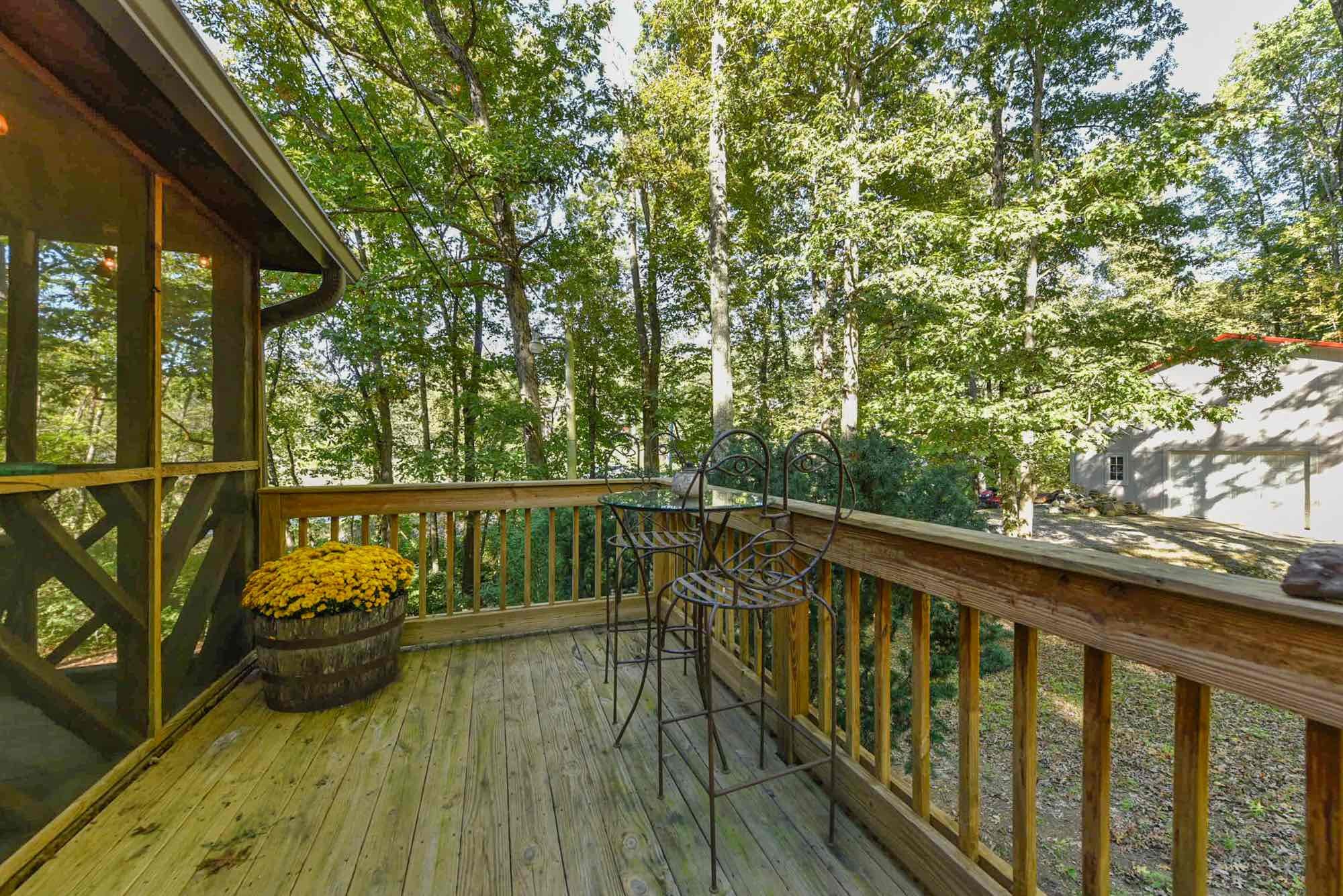 1630 Center Point Road Hendersonville, TN 37075 - Photo 5 of 46 a view of balcony with furniture
