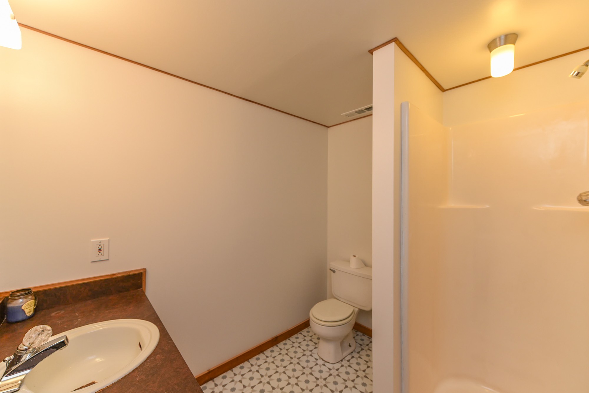 1630 Center Point Road Hendersonville, TN 37075 - Photo 41 of 46 a bathroom with a toilet and a sink