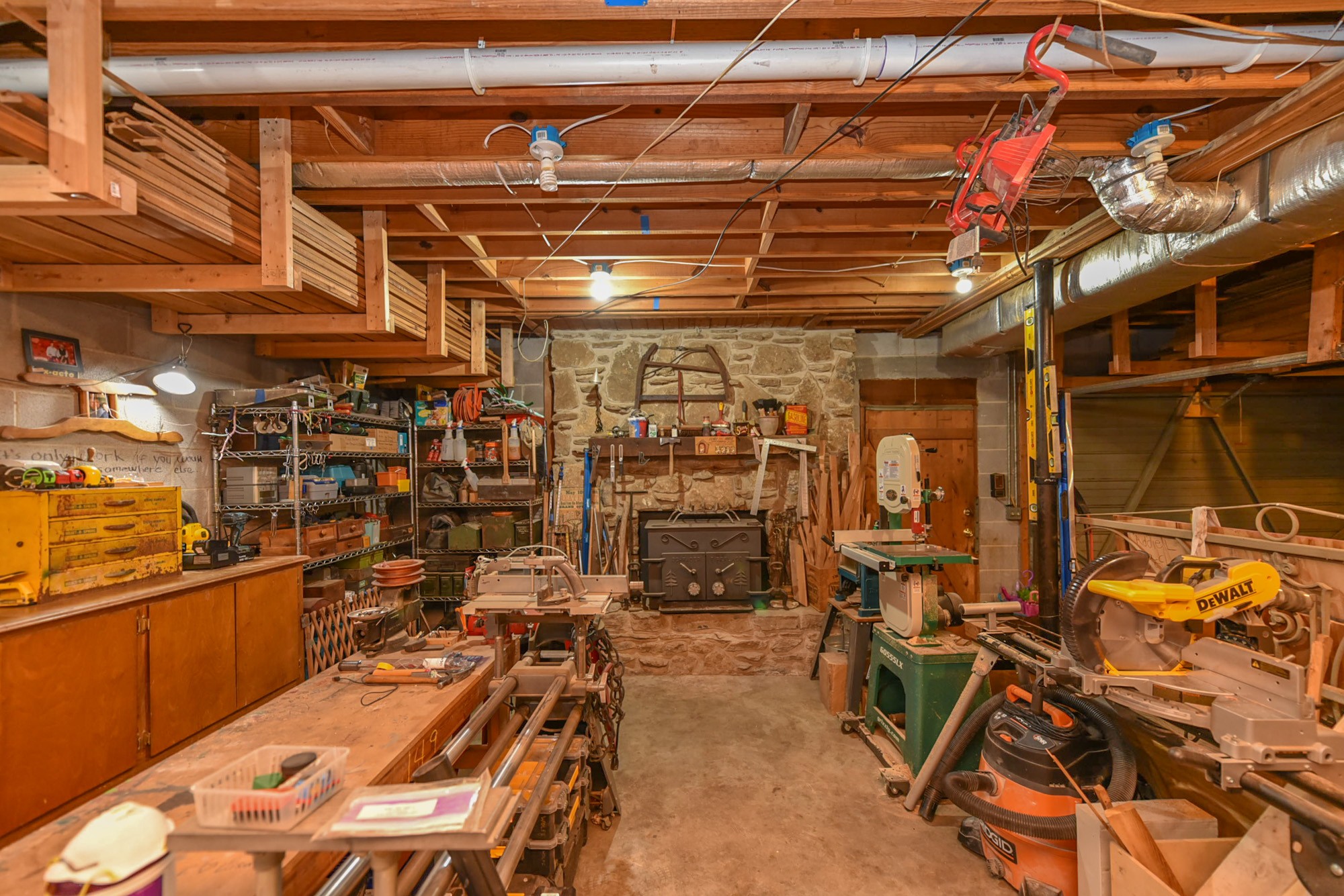 1630 Center Point Road Hendersonville, TN 37075 - Photo 42 of 46 a view of a room with racks