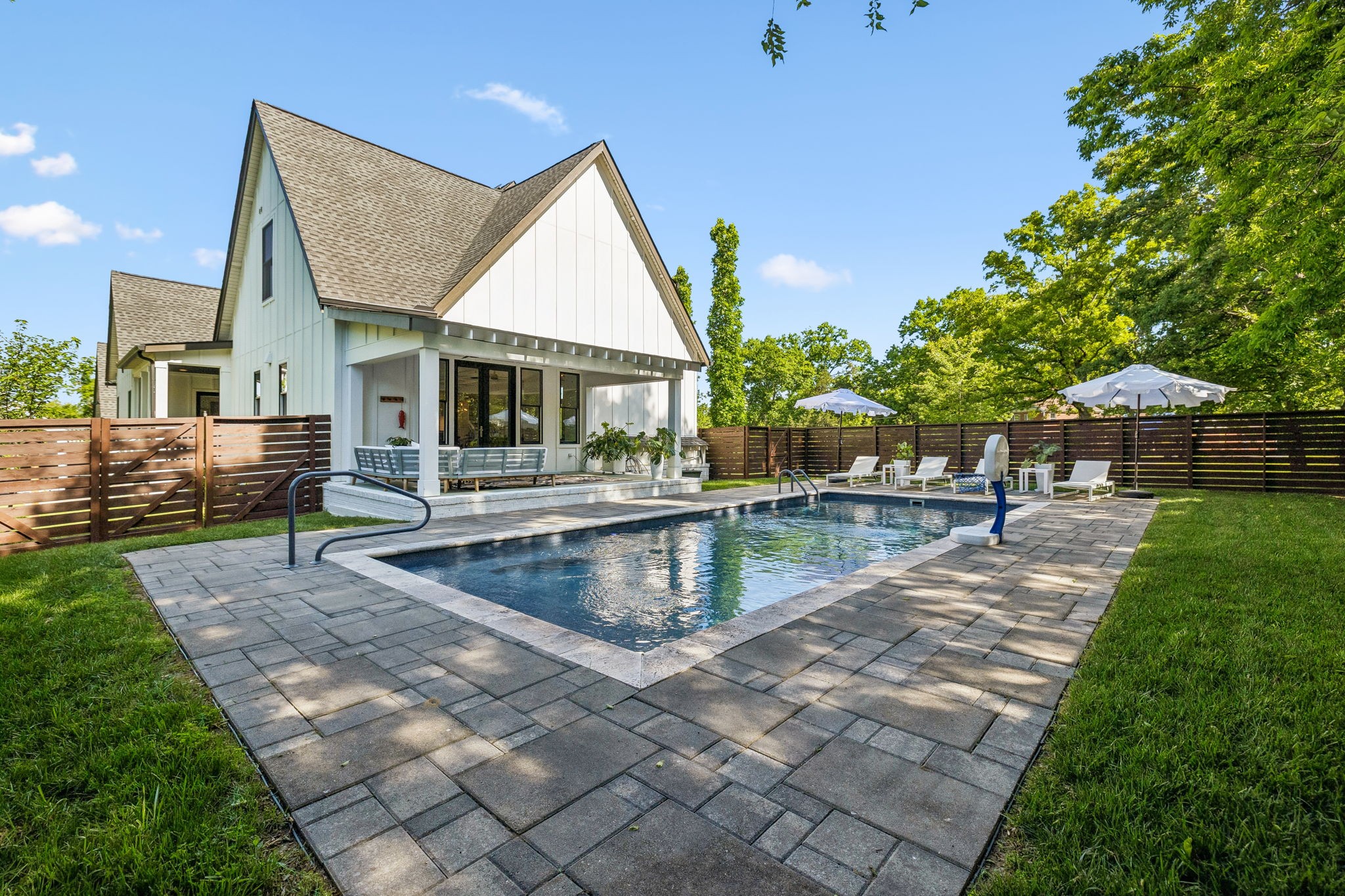 741 Bresslyn Road Nashville, TN 37205 - Photo 5 of 64 Gallery Image 5