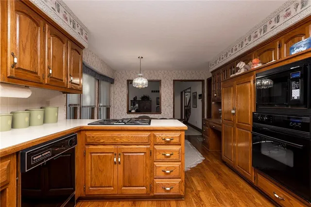 $525,000 | 8201 Northwest Potomac Avenue, Weatherby Lake, MO 64152