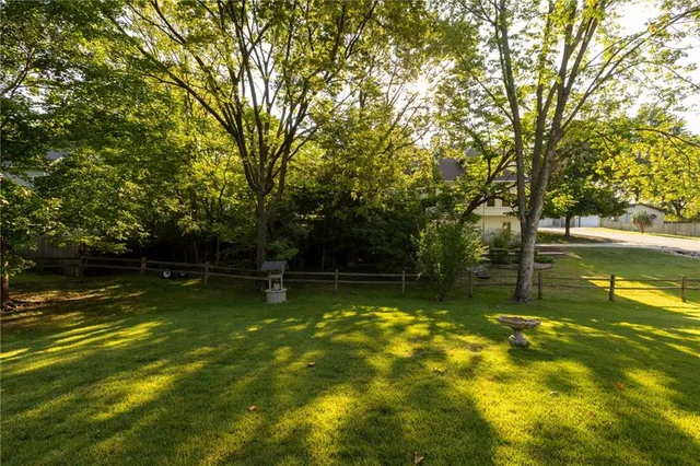 $525,000 | 8201 Northwest Potomac Avenue, Weatherby Lake, MO 64152