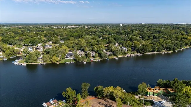 $525,000 | 8201 Northwest Potomac Avenue, Weatherby Lake, MO 64152