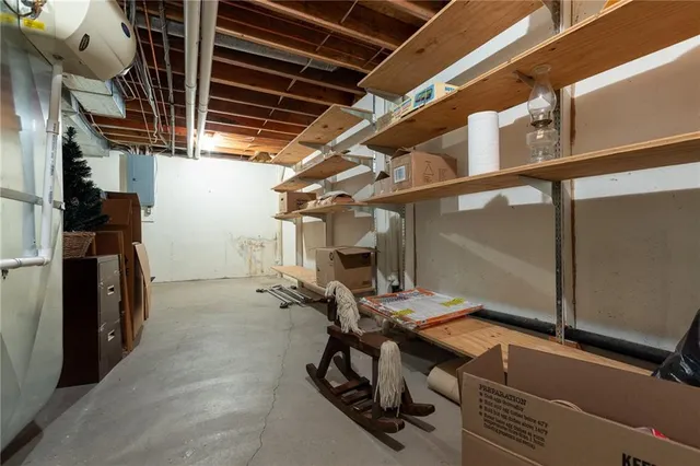 $525,000 | 8201 Northwest Potomac Avenue, Weatherby Lake, MO 64152