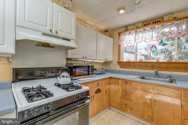 $320,000 | 323 Walnut Street, Delanco, NJ 08075