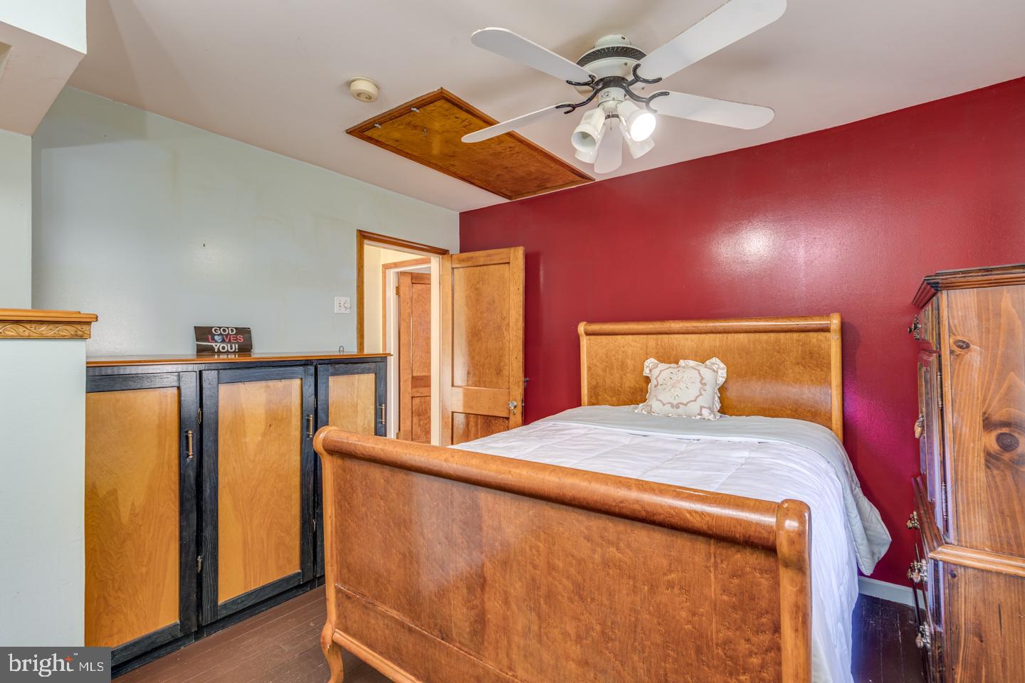 323 Walnut Street Delanco, NJ 08075 - Photo 15 of 69 1st bedroom