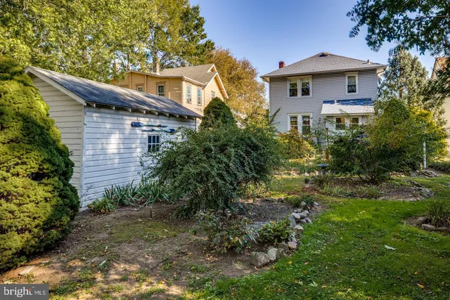 $320,000 | 323 Walnut Street, Delanco, NJ 08075