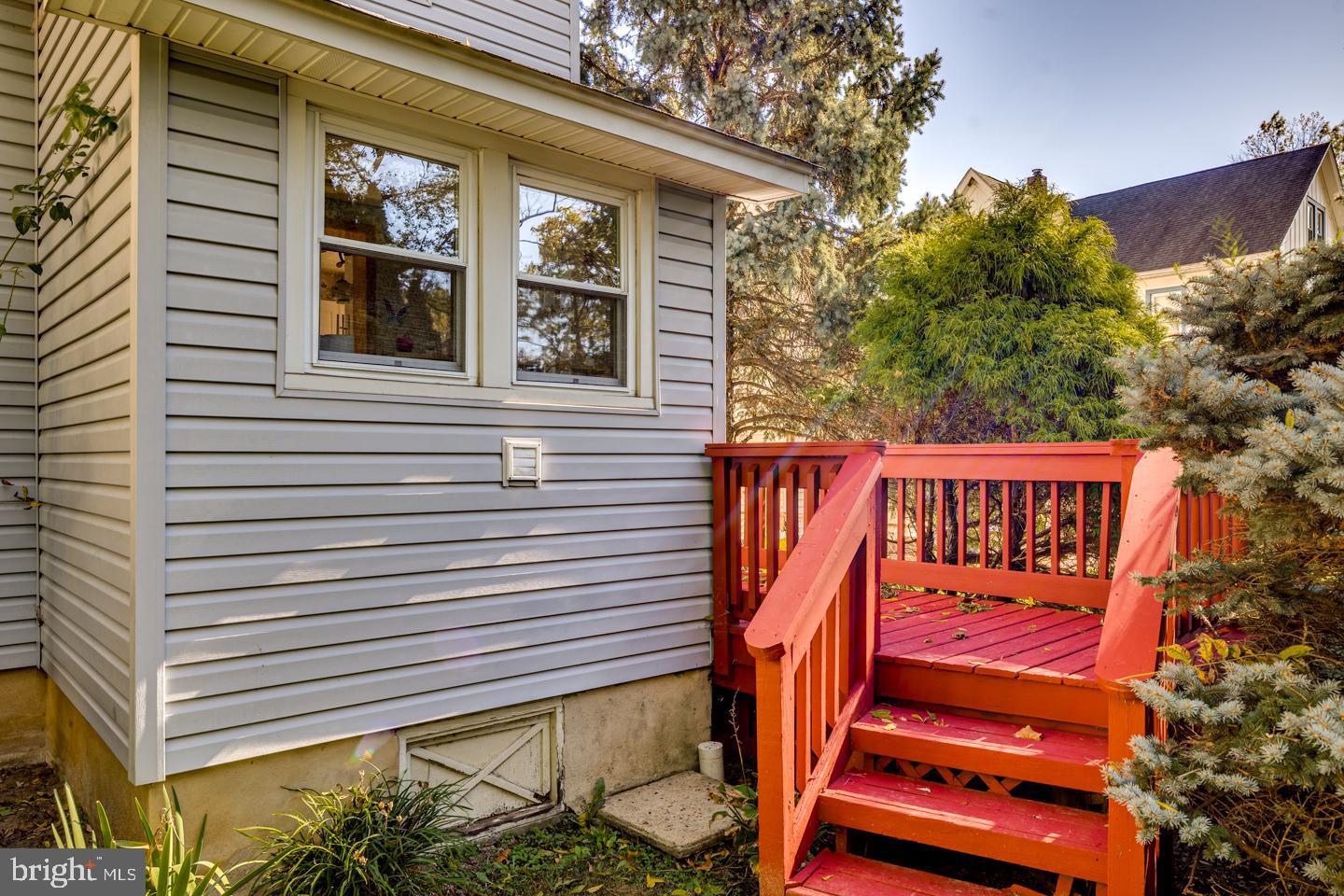 323 Walnut Street Delanco, NJ 08075 - Photo 44 of 69 side steps to kitchen