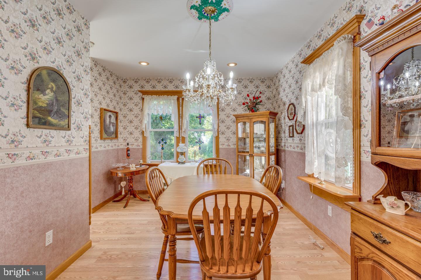 323 Walnut Street Delanco, NJ 08075 - Photo 5 of 69 Formal dining room