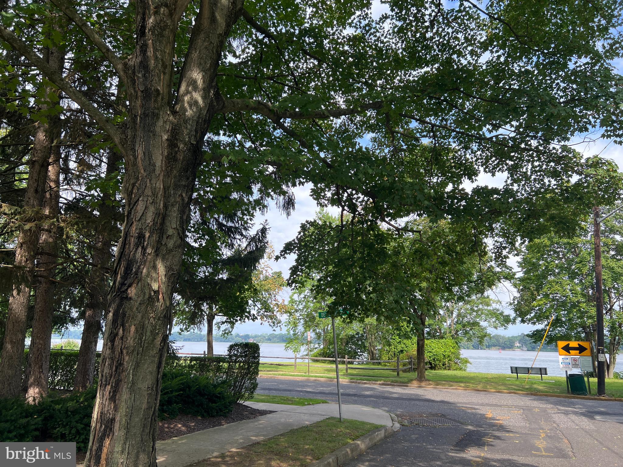 323 Walnut Street Delanco, NJ 08075 - Photo 56 of 69 End of Street to the River