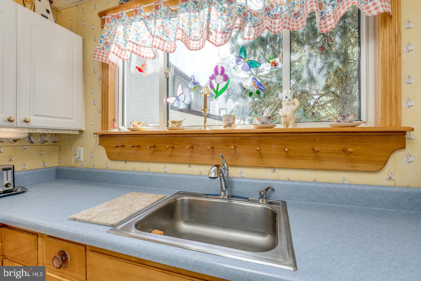 323 Walnut Street Delanco, NJ 08075 - Photo 8 of 69 Kitchen