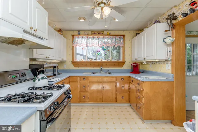 $320,000 | 323 Walnut Street, Delanco, NJ 08075