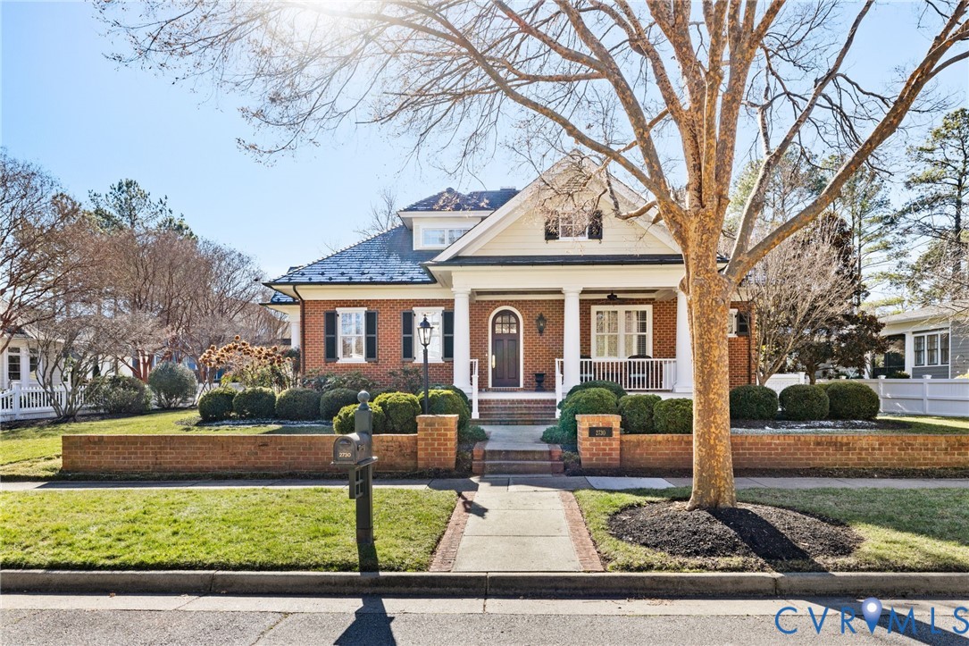 Welcome to
 2730 Live Oak Lane