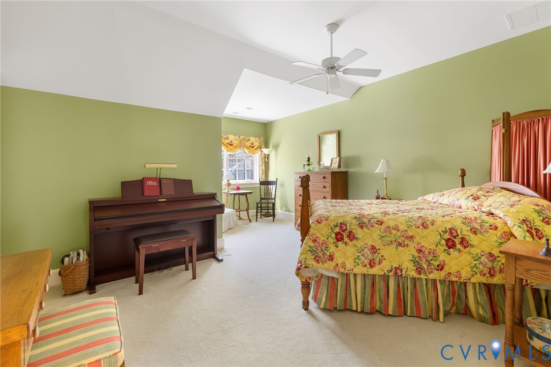 2730 Live Oak Lane Midlothian, VA 23113 - Photo 28 of 31 Carpeted bedroom