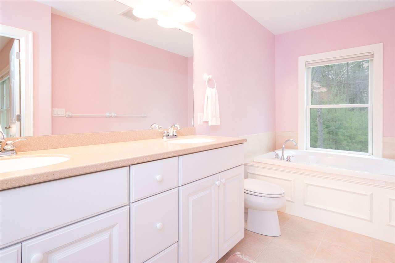 100 Shepards Cove Road, Unit F101 Kittery, ME 03904 - Photo 17 of 40 Gallery Image 17