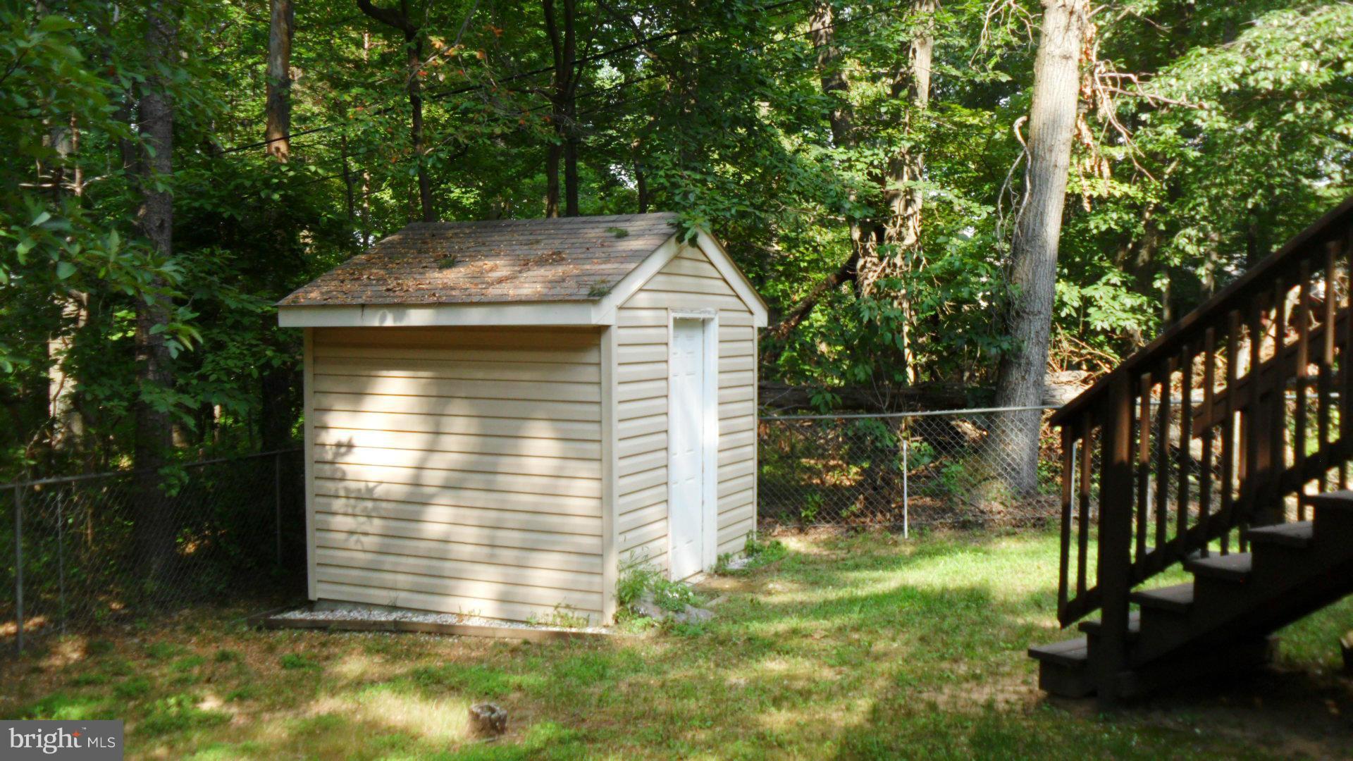 9214 Crandall Road Lanham, MD 20706 - Photo 23 of 26 Exterior (Rear)