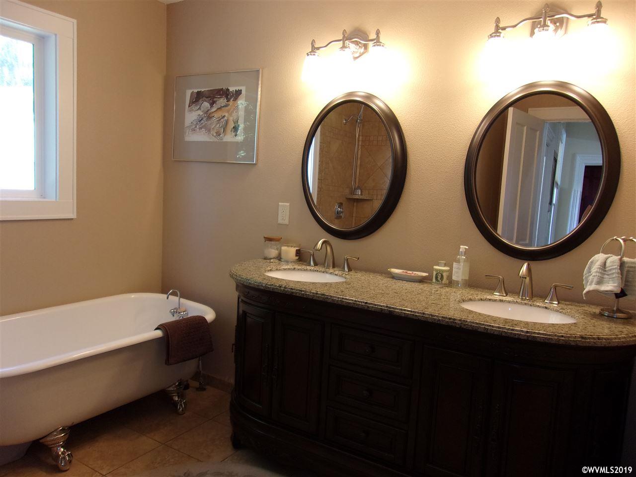 887 Monmouth Street Independence, OR 97351 - Photo 23 of 32