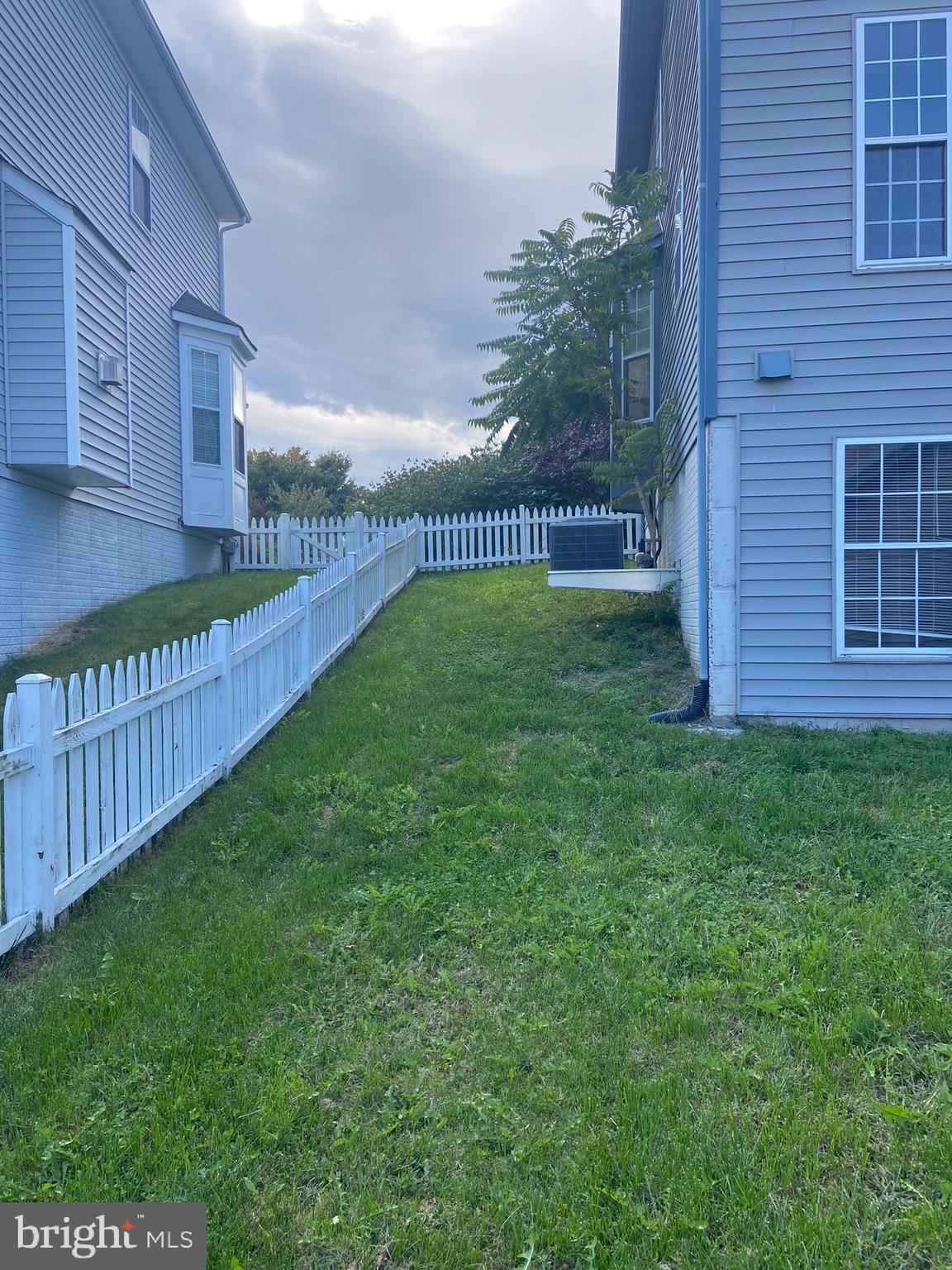 20460 Charter Oak Drive Ashburn, VA 20147 - Photo 36 of 42