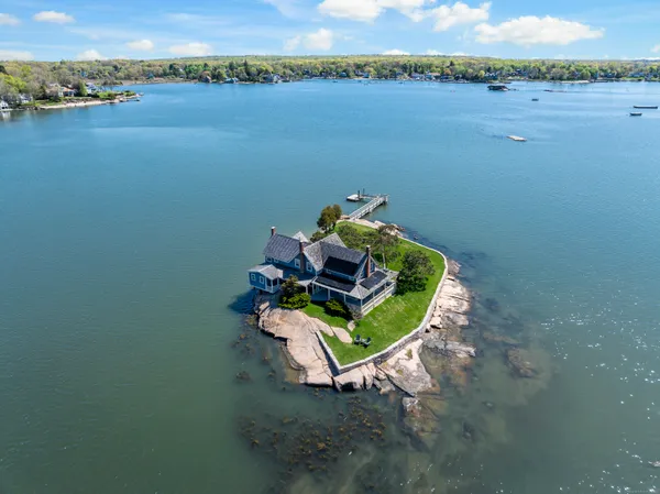 $1,950,000 | Belden Island, Branford, CT 06405