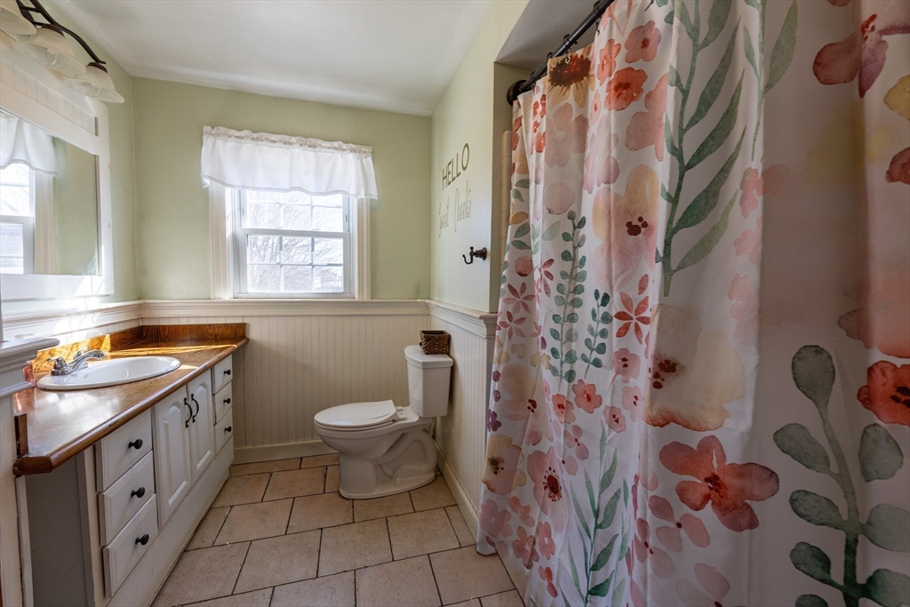 103 Chicago Street Fall River, MA 02721 - Photo 25 of 39