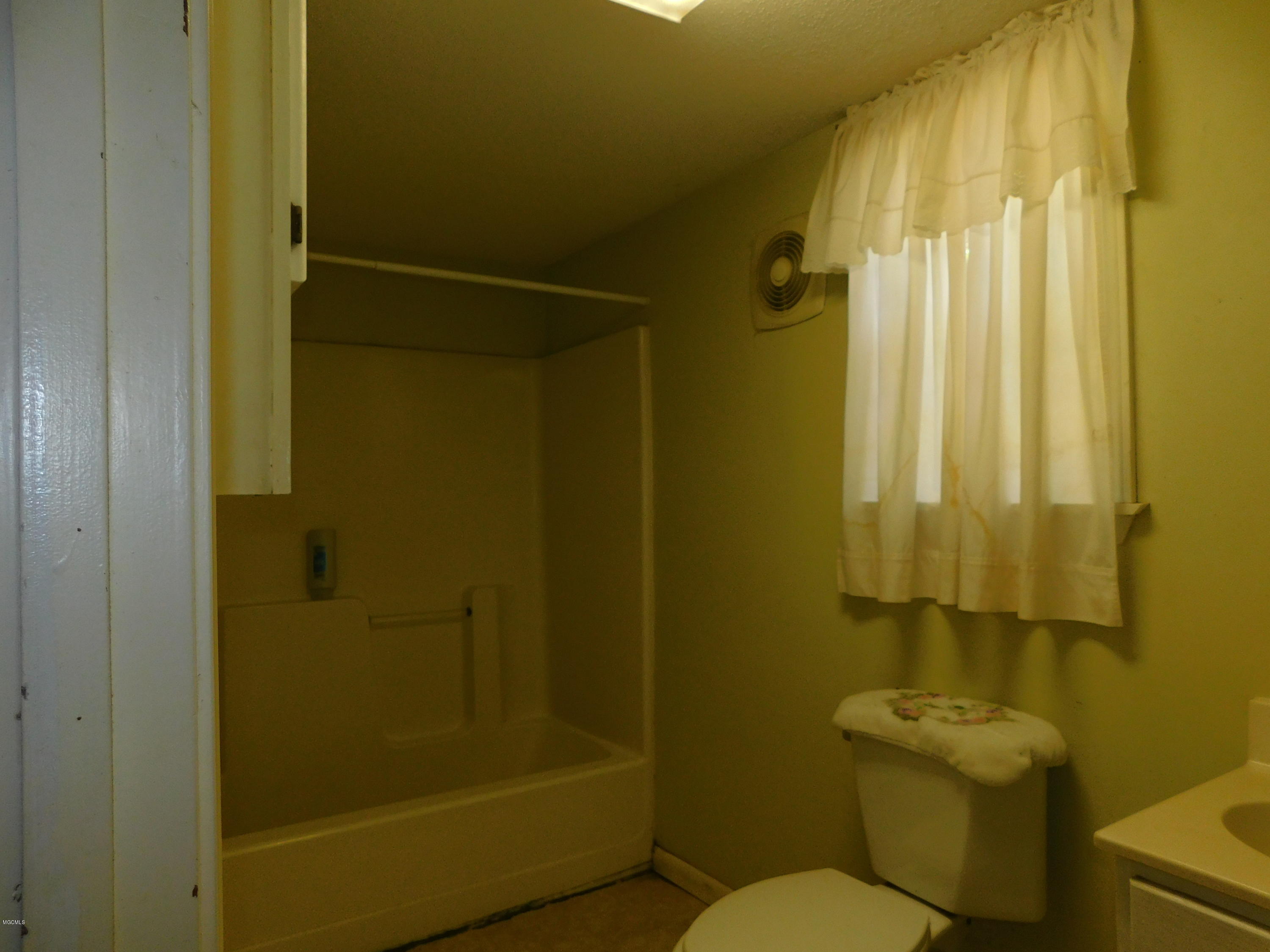 2821 Granada Road Vancleave, MS 39565 - Photo 9 of 30 DSCN0274