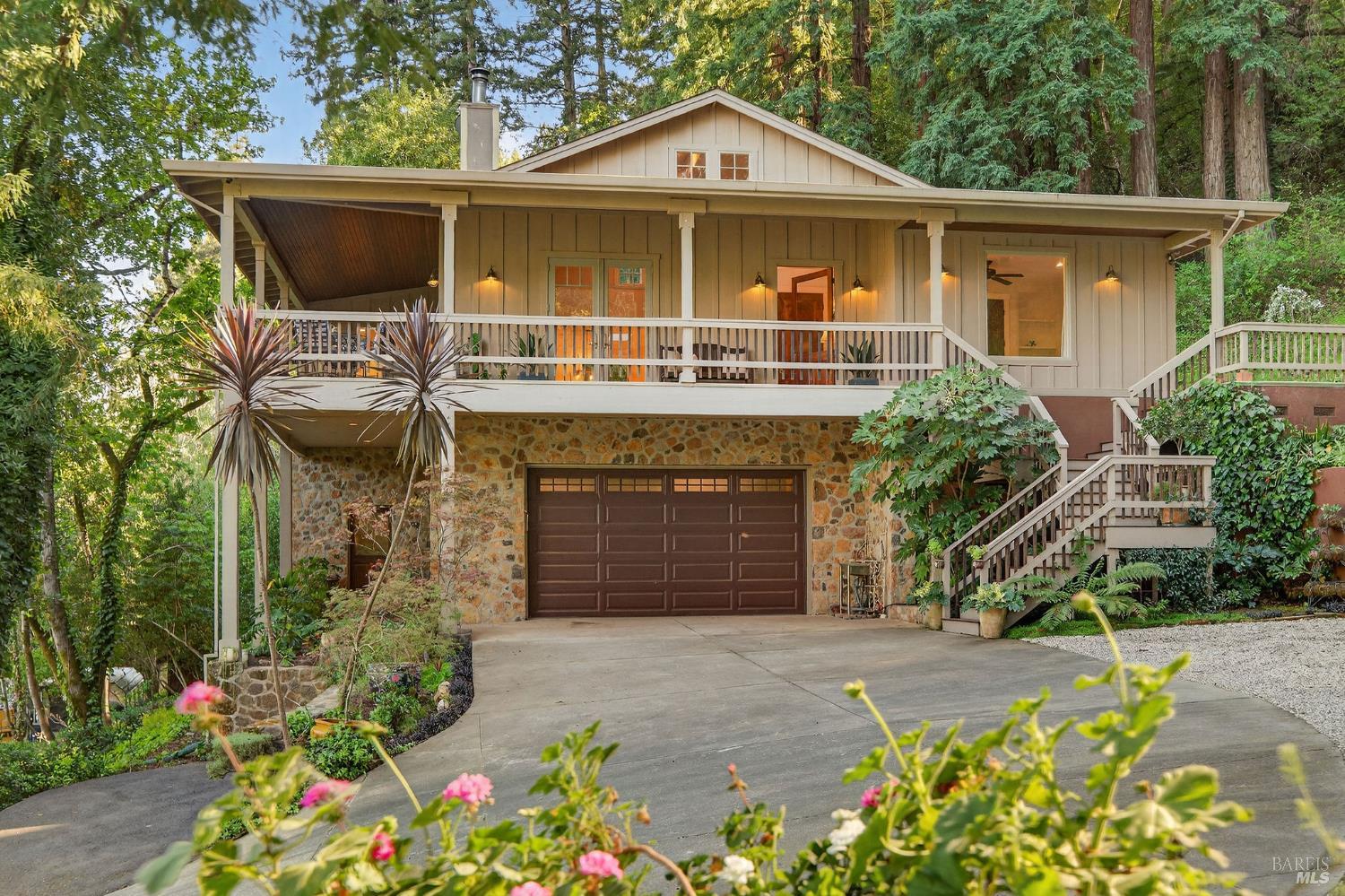 3425 Redwood Road Napa, CA 94558 - Photo 2 of 38 front view of a house with a yard