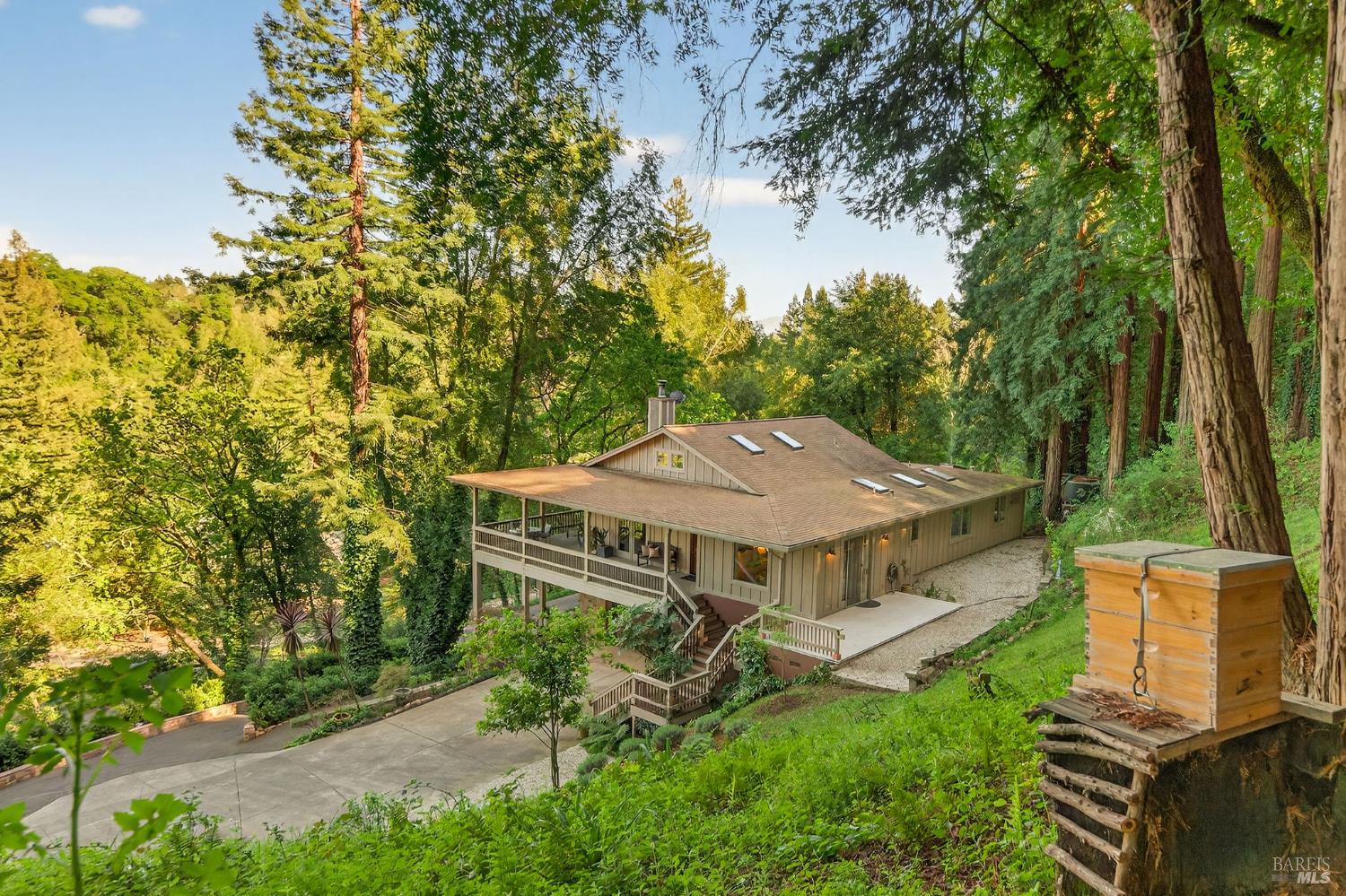 3425 Redwood Road Napa, CA 94558 - Photo 36 of 38 an aerial view of a house with a big yard