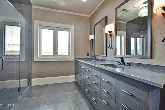 $10,500,000 | 6720 Erie Road, Sweetwater, TN 37874