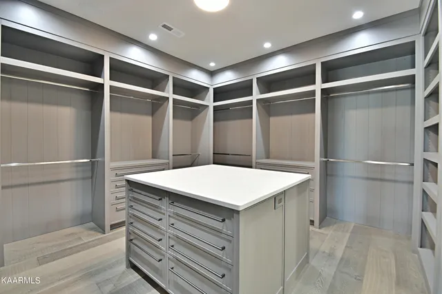 $10,500,000 | 6720 Erie Road, Sweetwater, TN 37874