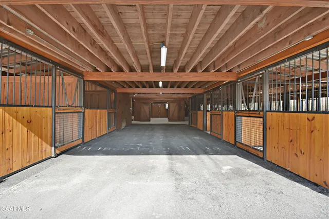 $10,500,000 | 6720 Erie Road, Sweetwater, TN 37874