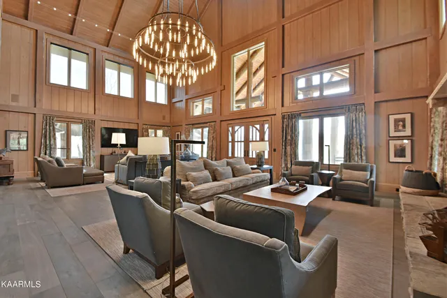 $10,500,000 | 6720 Erie Road, Sweetwater, TN 37874