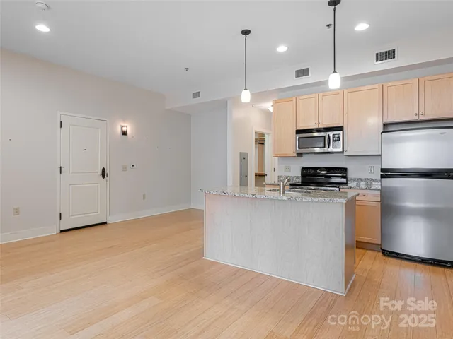 $309,900 | 190 Broadway Street, Unit 310, Asheville, NC 28801